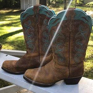 Justin Woman’s boots size 8R Turquoise and brown